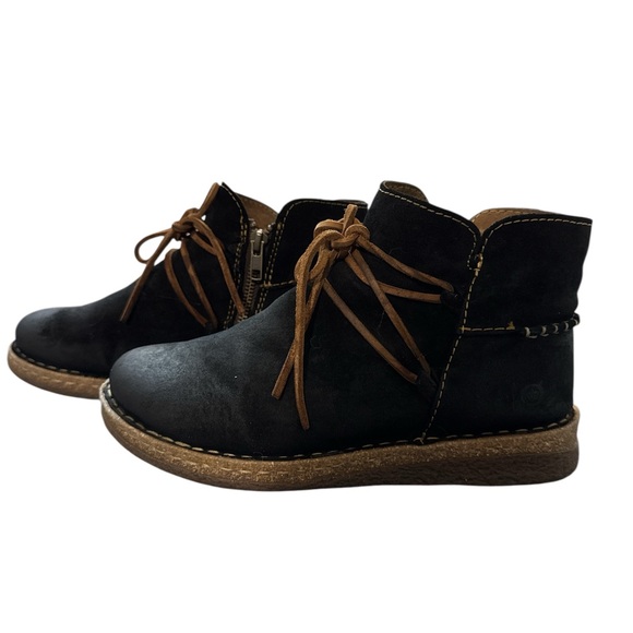 BORN Women's Calyn Boot Ankle Black Distressed Leather, Cork Midsoles, Booties 8 - Picture 4 of 9